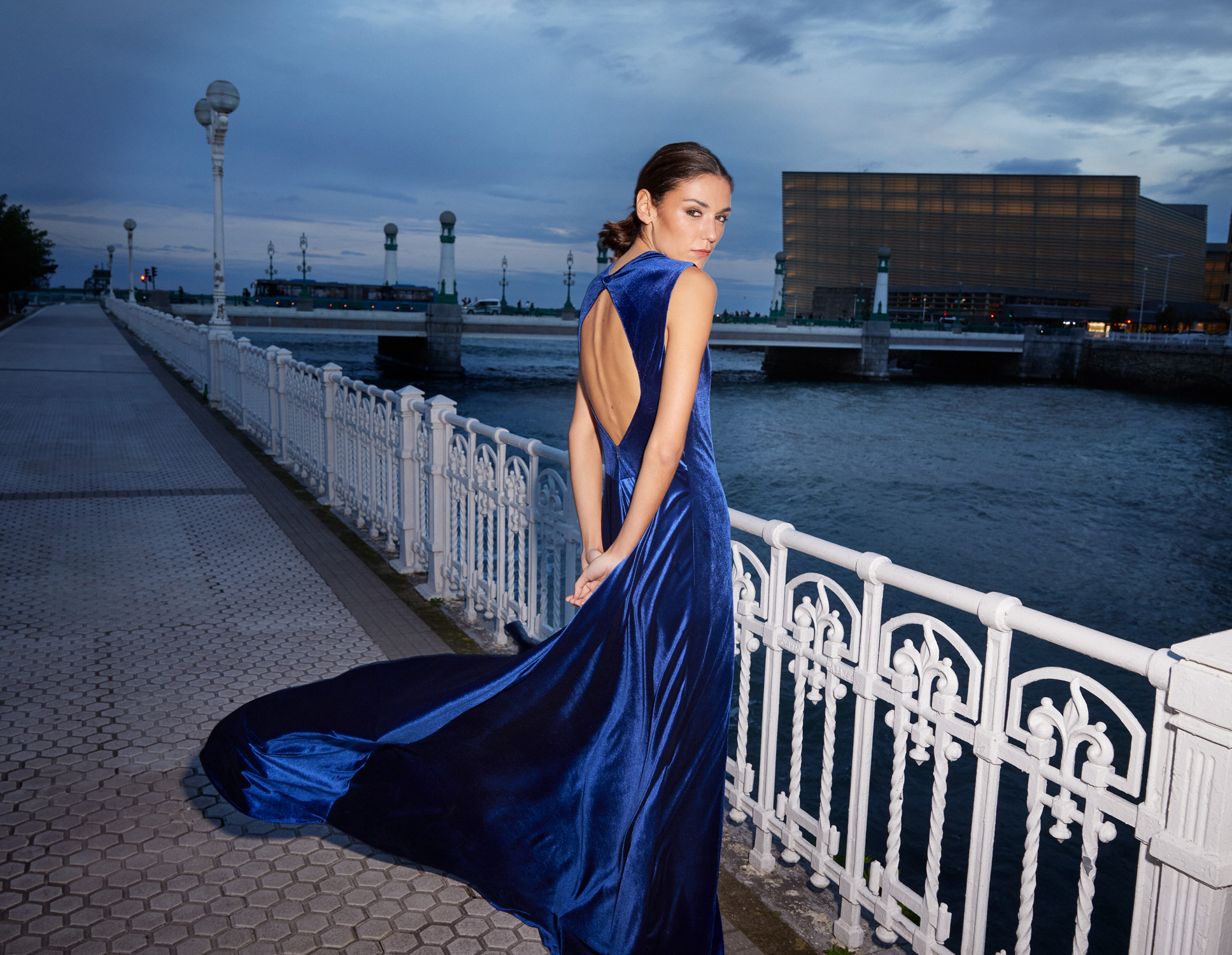 Vestido Audrey Azul Terciopelo Artola